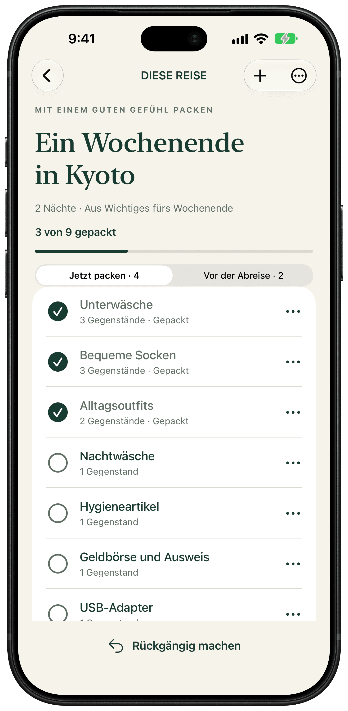 Packmorrows Packliste für ein Wochenende in Kyoto mit Gegenständen, Mengen und abgehakten Einträgen.