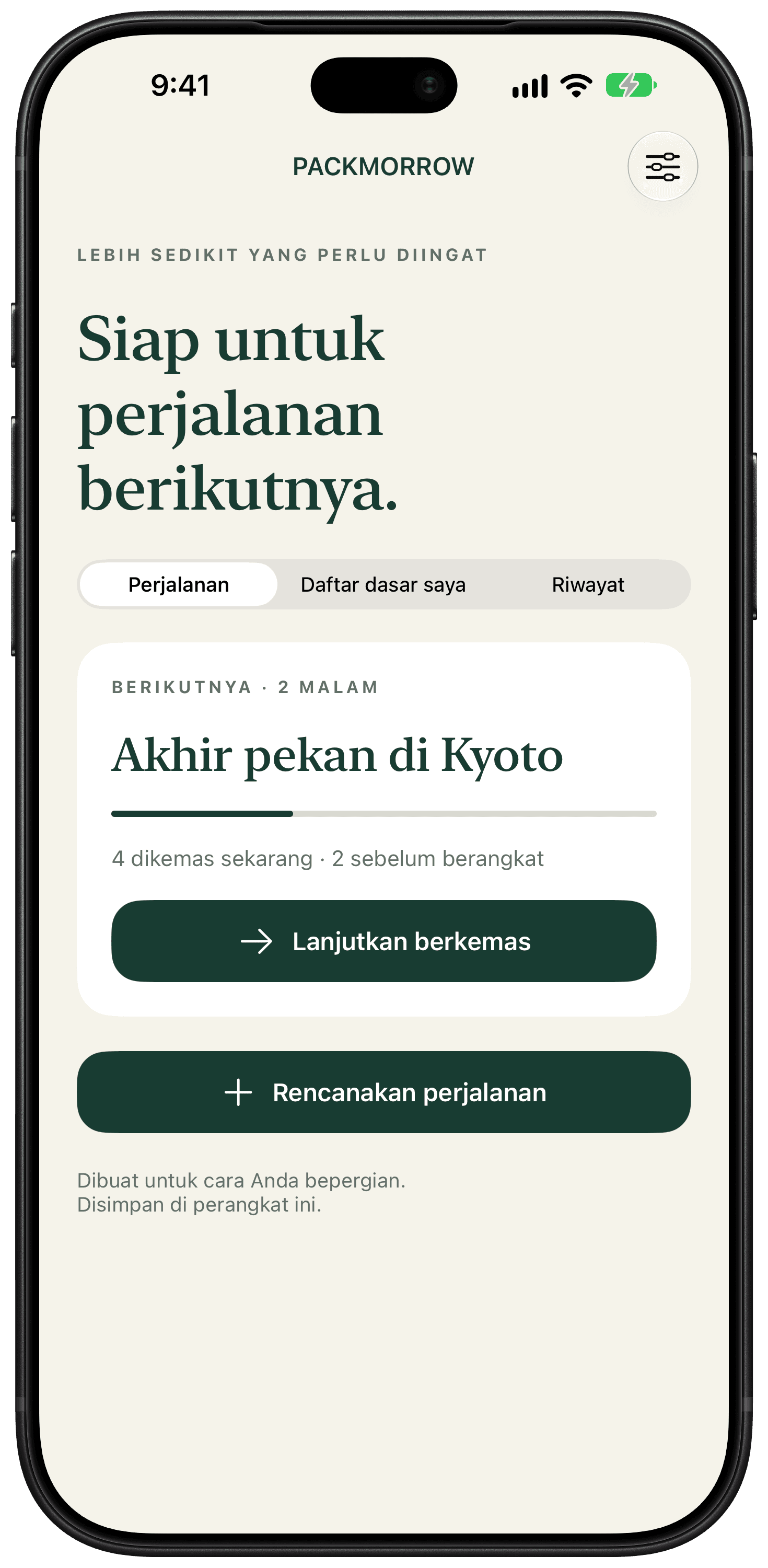 Beranda Packmorrow dengan daftar bawaan untuk perjalanan akhir pekan.